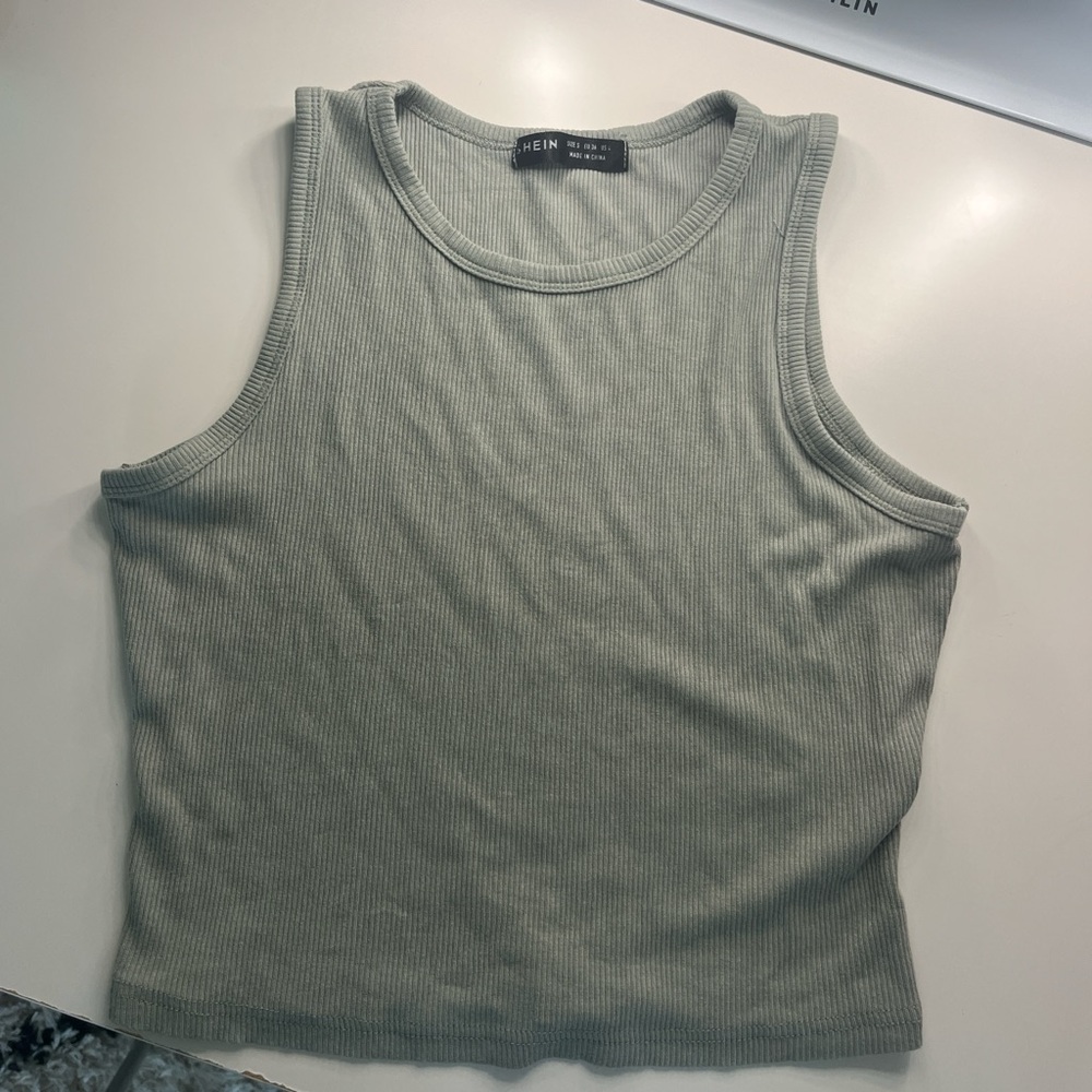 SHEIN Green Fitted Crop Tank Top